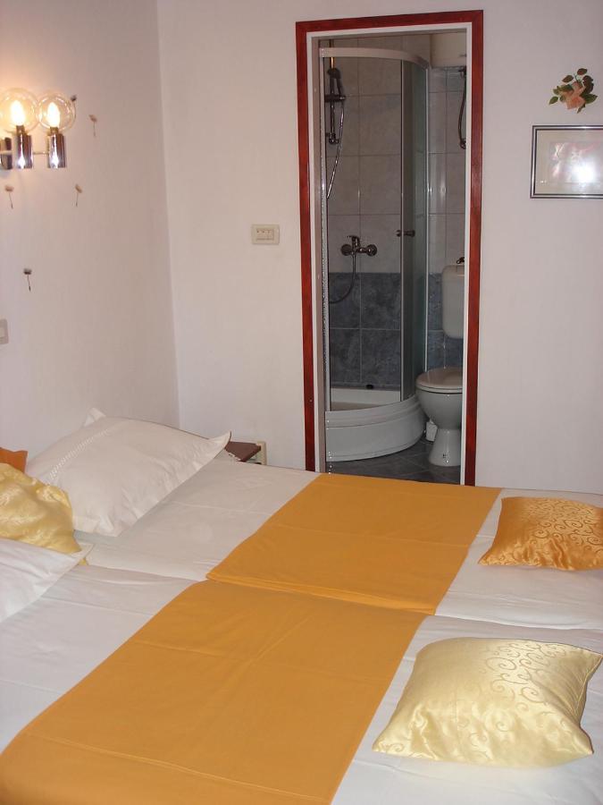 Apartments Veronika Makarska Habitación foto